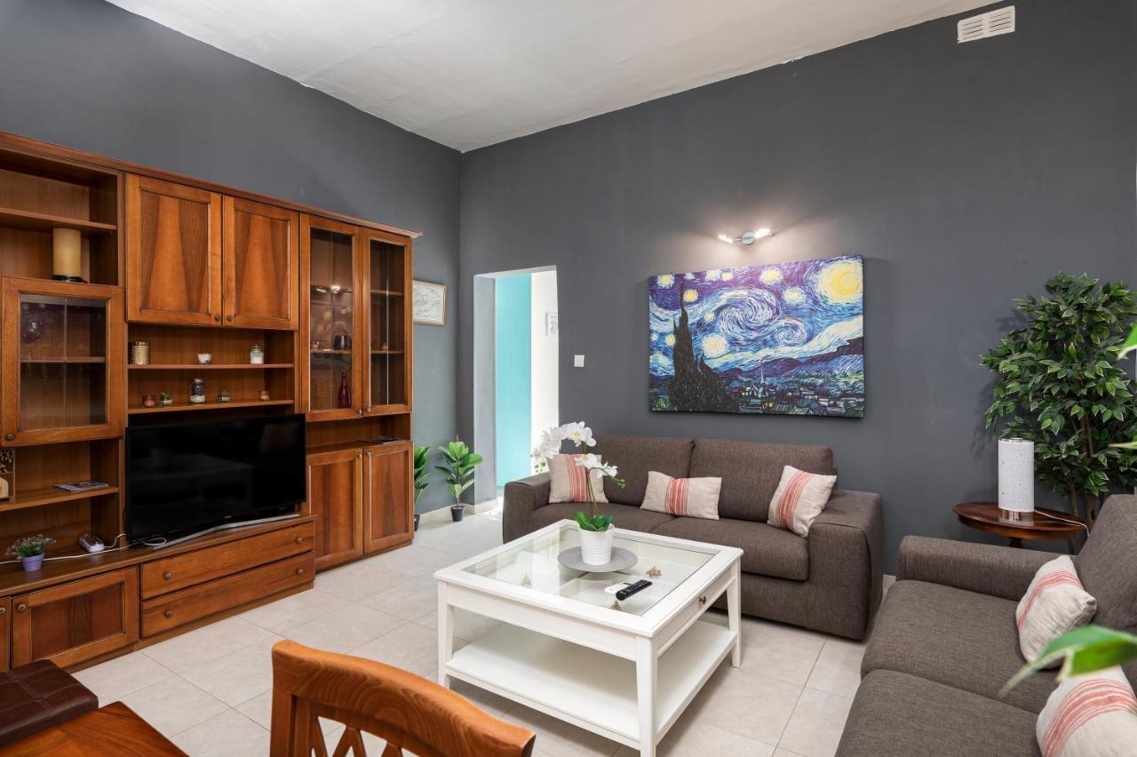 1 Bedroom Apartment With Cosy Backyard Close To Valletta Флориана Экстерьер фото